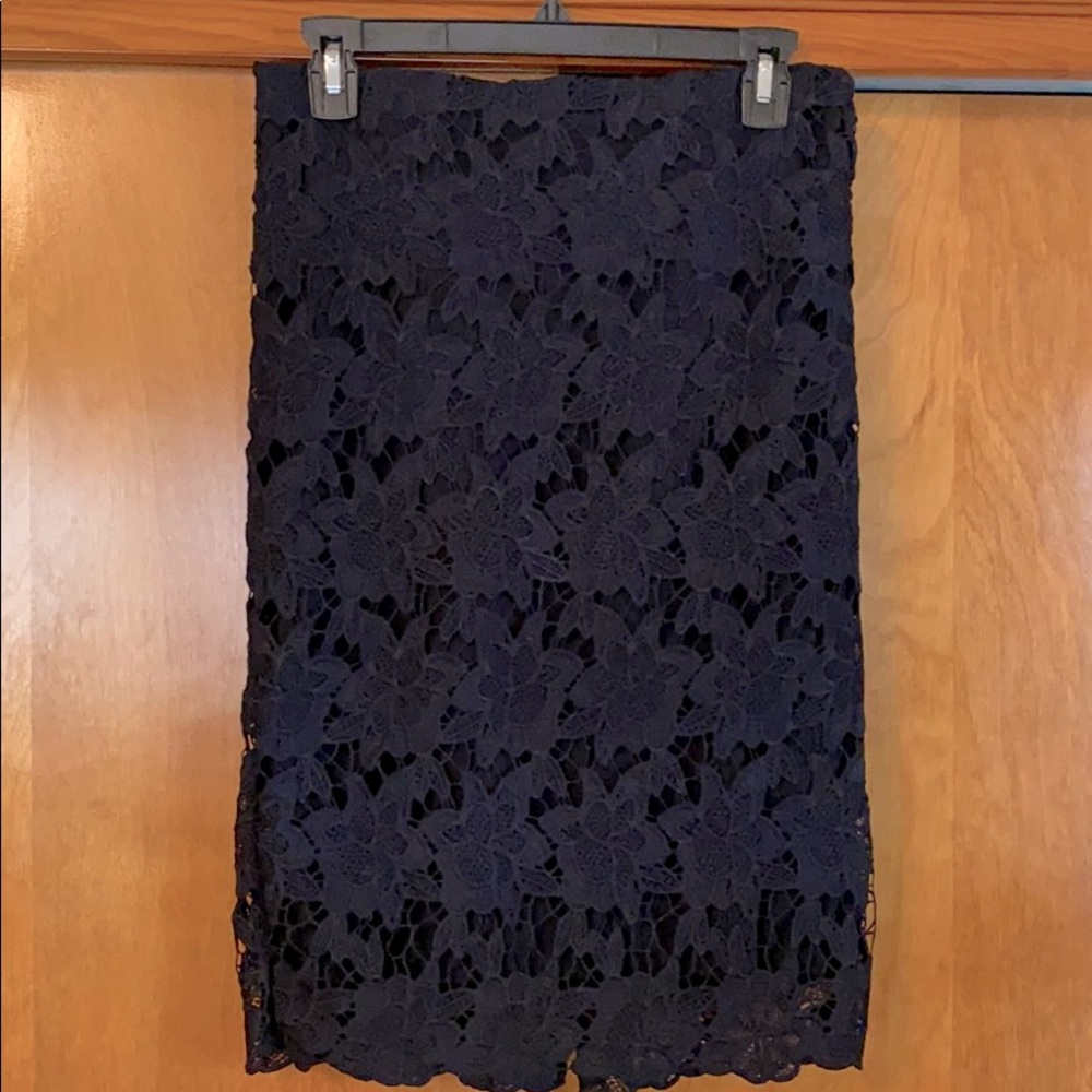 ▫️Navy Lace Skirt